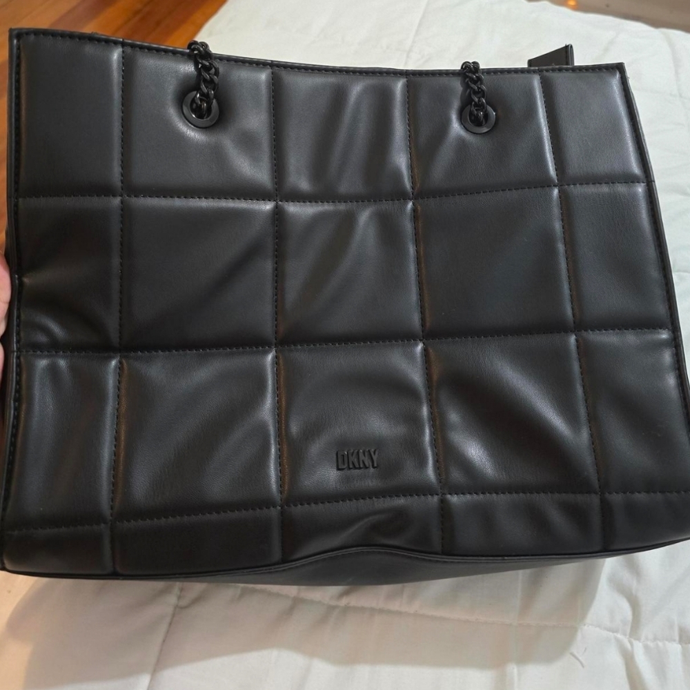 DKNY tote